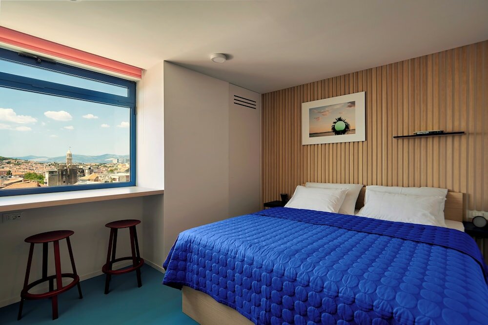 Фото Horizon Luxury Suites