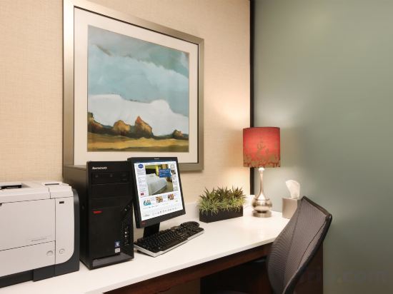 Фото Hampton Inn White Plains/Tarrytown