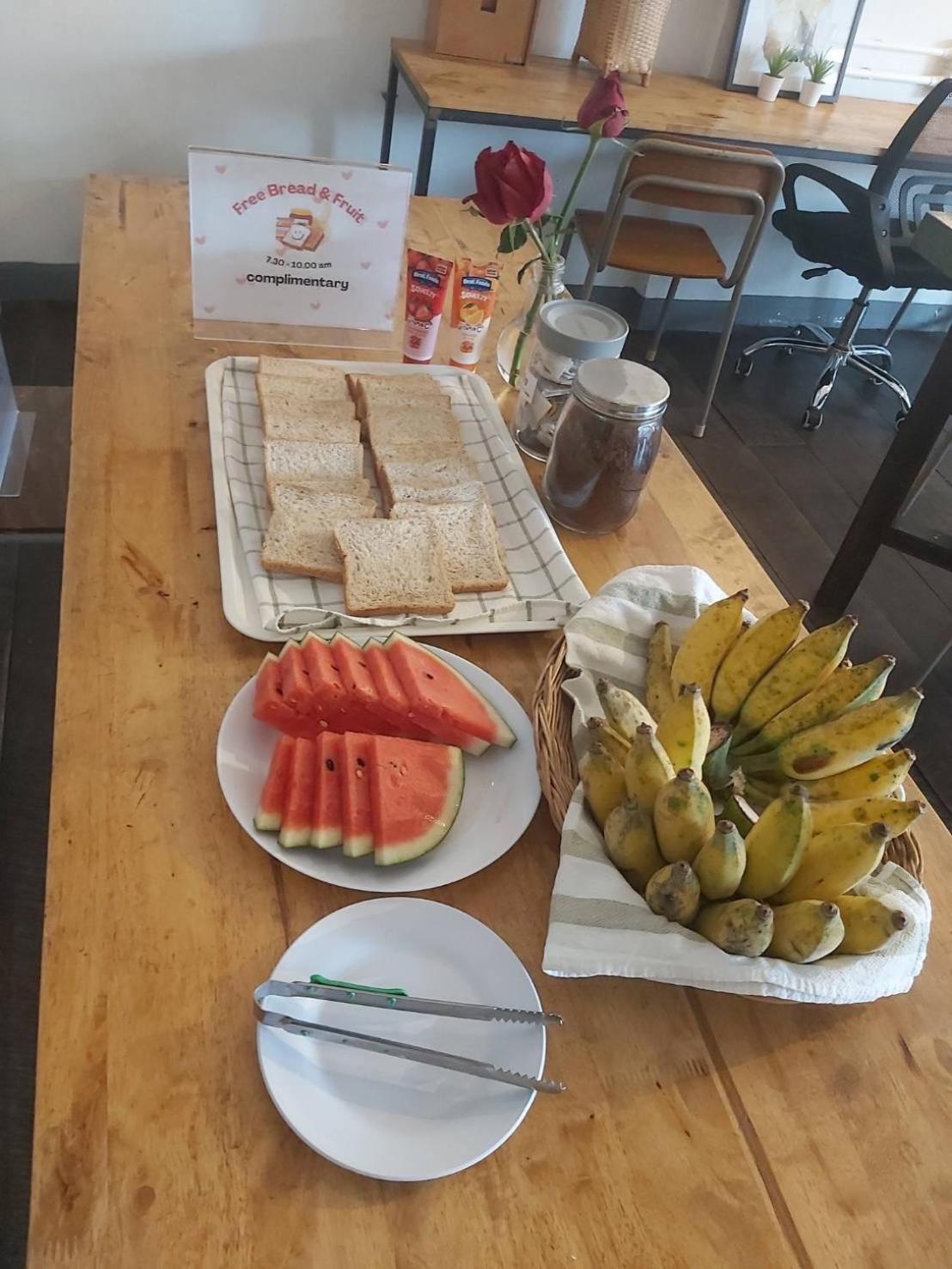 Фото Green Sleep Hostel