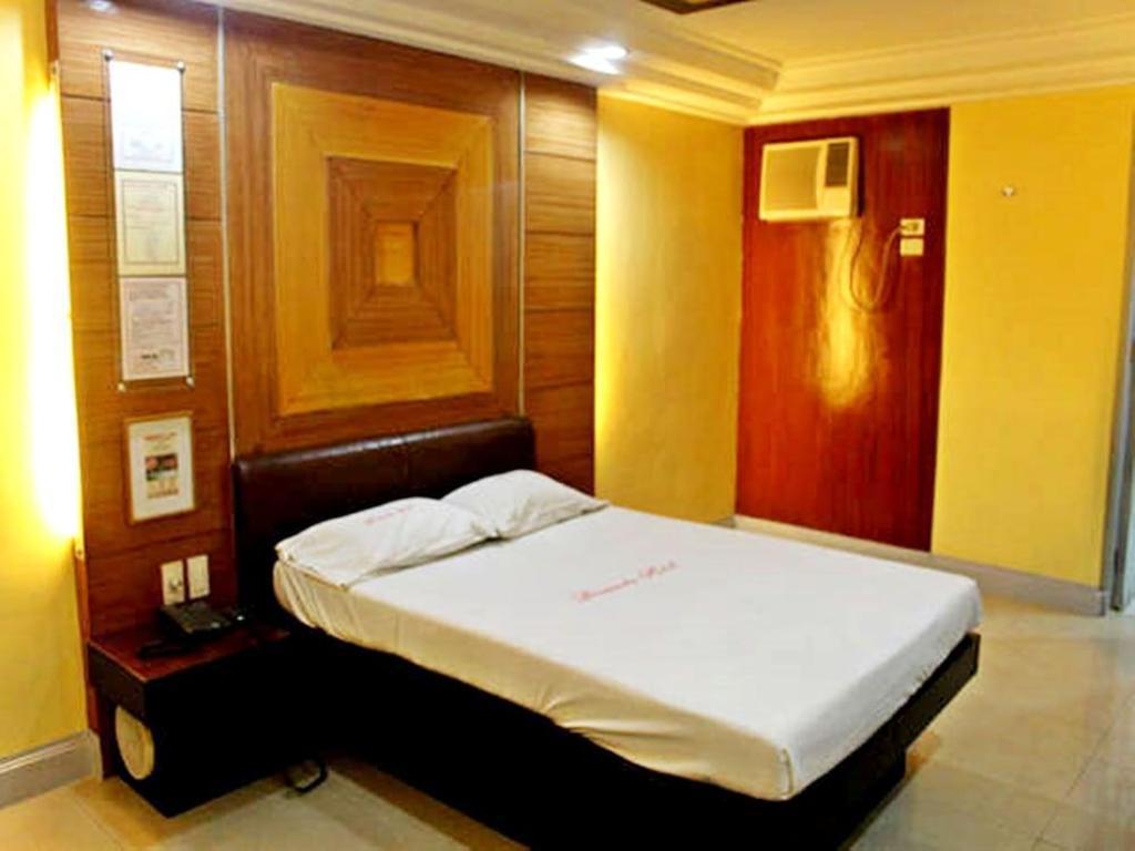 Фото Bermuda Hotel and Restaurant