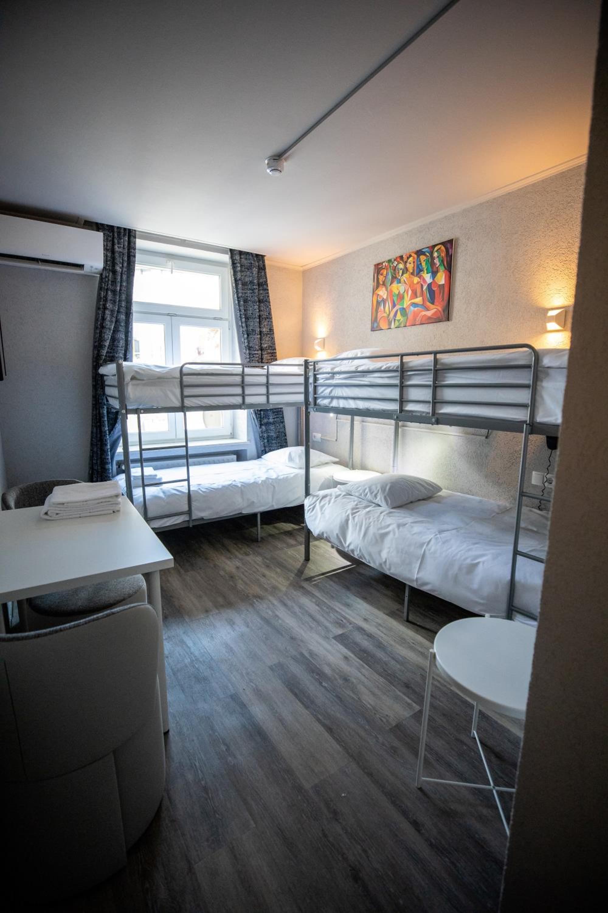 Фото отеля 2