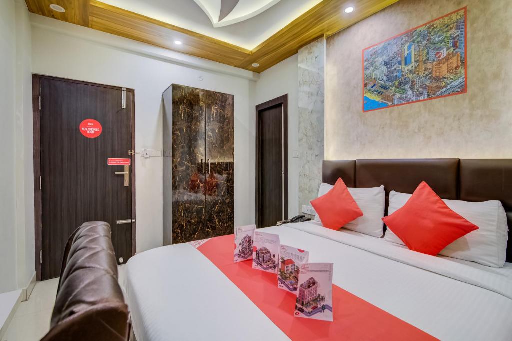 Фото Oyo 11915 Varcity Park