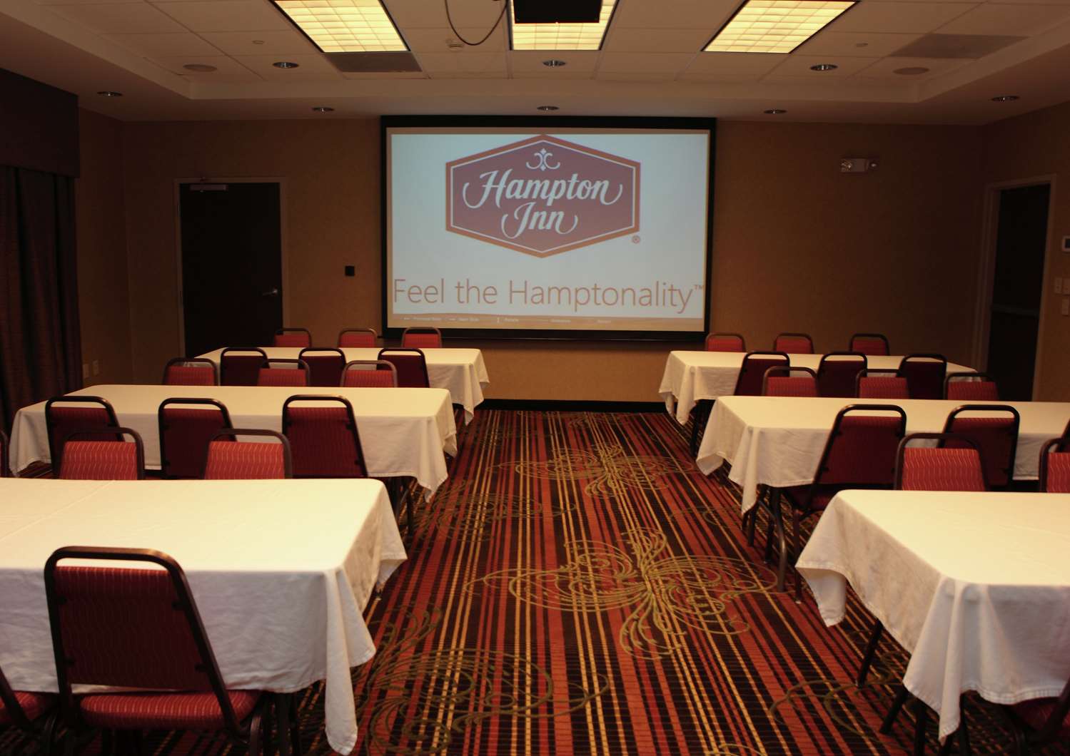 Фото Hampton Inn Milan Tn