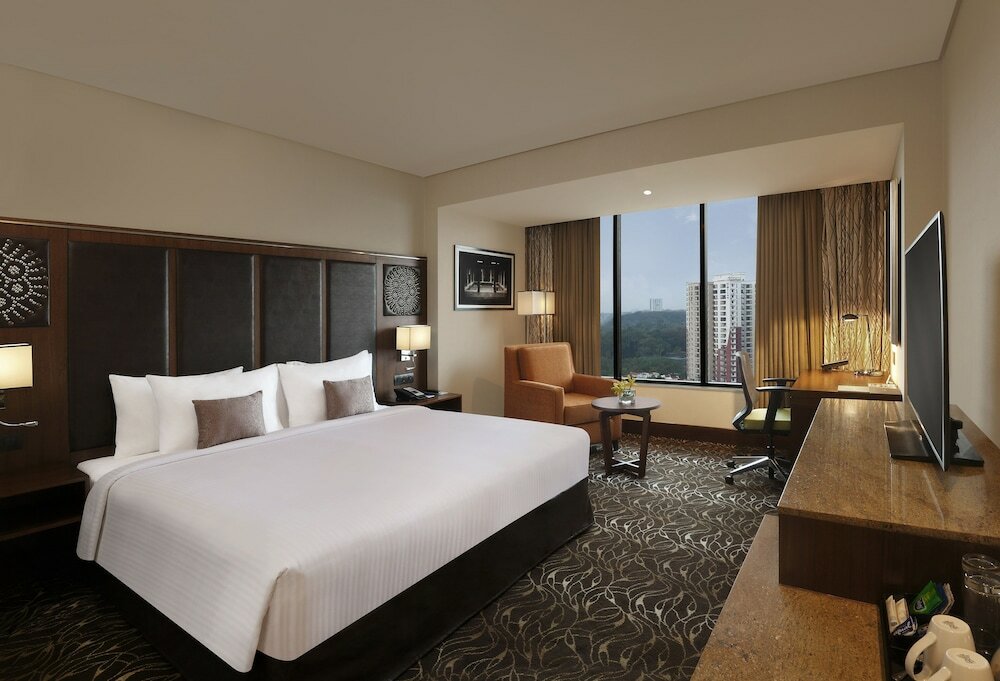 Фото Novotel Kochi Infopark