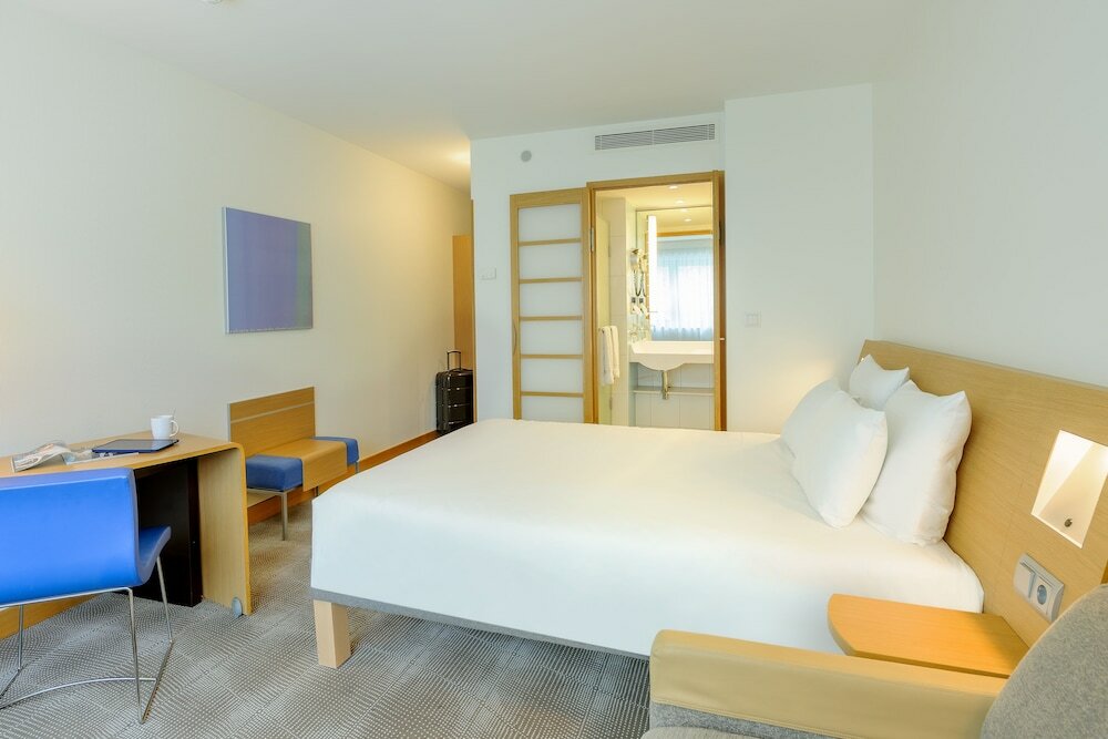Фото Novotel Aachen City