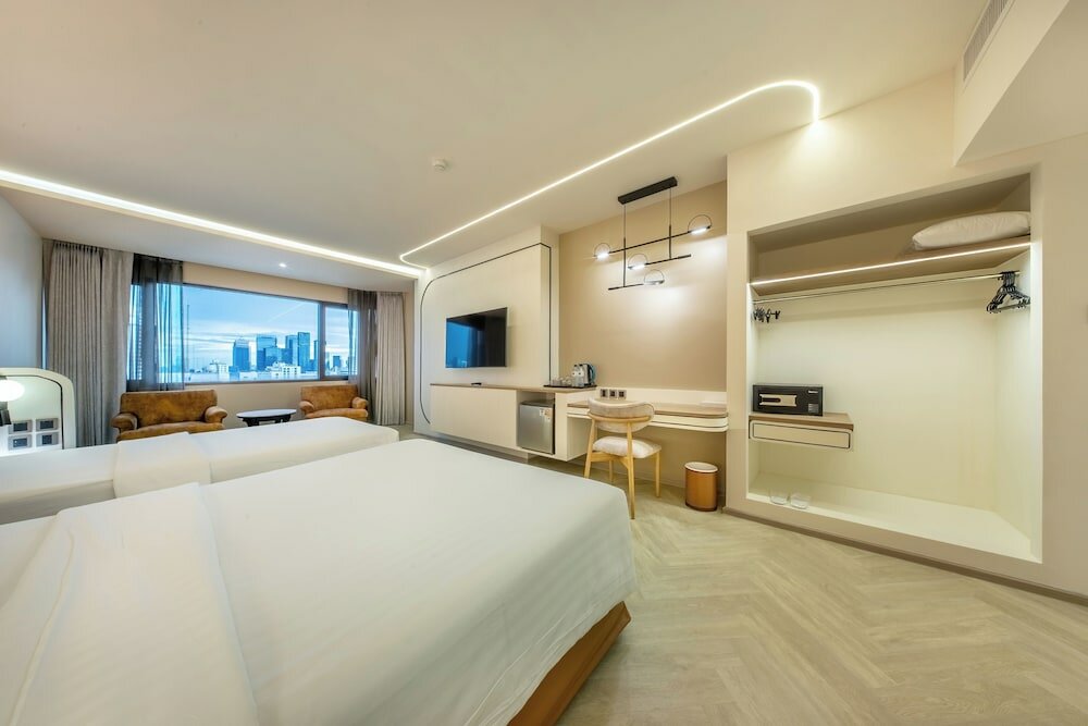 Фото Royal Benja Hotel