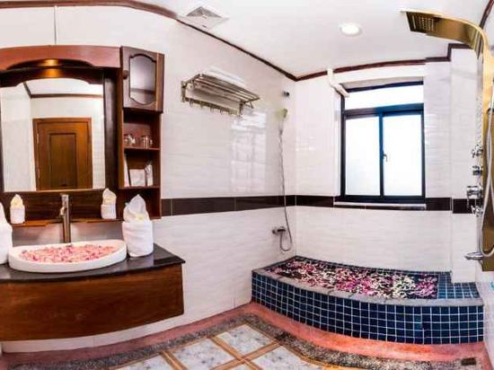 Фото Hello Cambodia Boutique