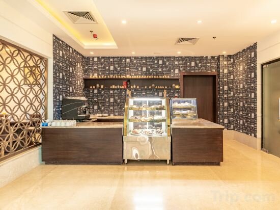 Фото Soaltee Westend Premier