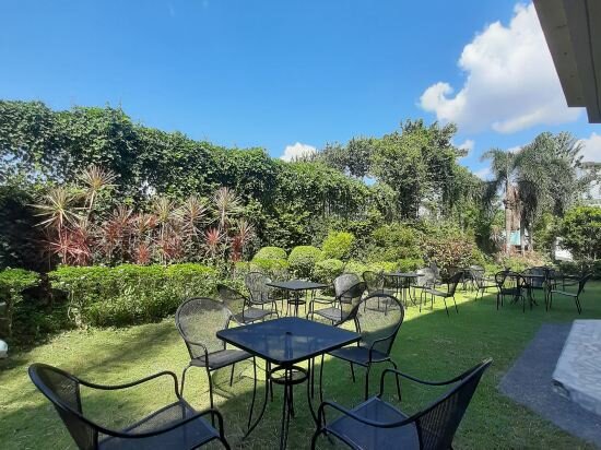 Hotel RedDoorz @ Balatas Magsaysay Naga City, Province of Camarines Sur, photo