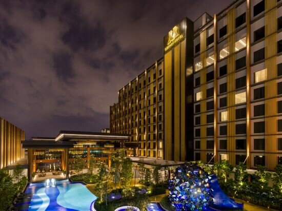 Фото M Resort & Hotel