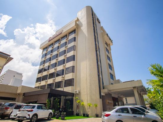 Фото Somerset Hotel