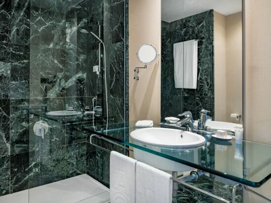 Фото Ac Hotel Málaga Palacio by Marriott