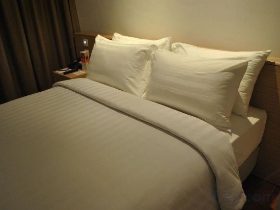 Фото Swiss-Belhotel Airport Jakarta