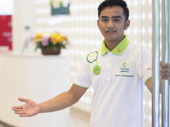 Фото Zest Jemursari by Swiss-Belhotel International