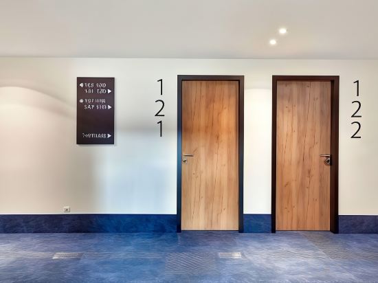 Фото H2 Hotel Düsseldorf City