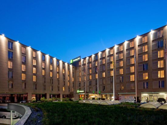 Фото Holiday Inn Prague