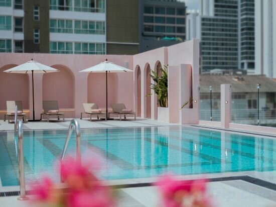 Фото Away Bangkok Sukhumvit