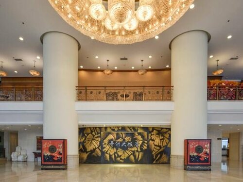 Гостиница Central Plaza Hotel в Даляне