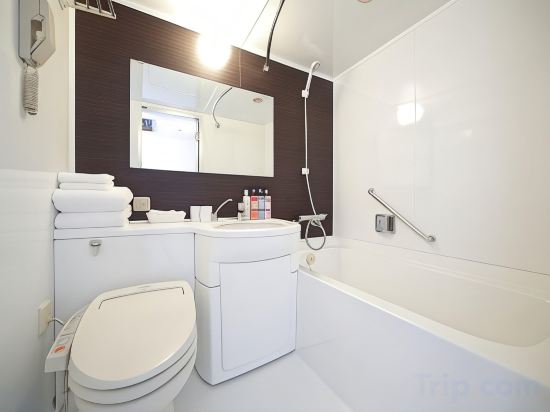 Фото Kyoto Tower Hotel