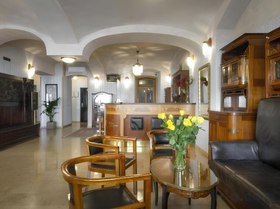 Фото Hotel Mucha