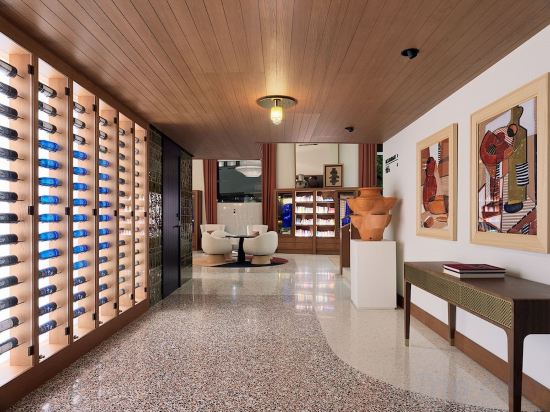 Фото H10 Croma Malaga