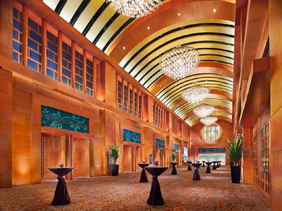 Фото Resorts World Sentosa - Equarius Villas