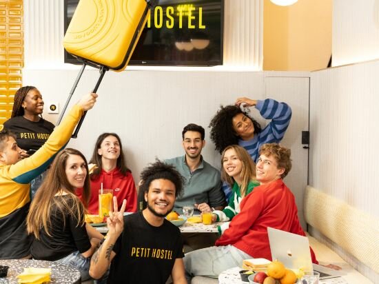 Фото Petit Hostel Palacio Real