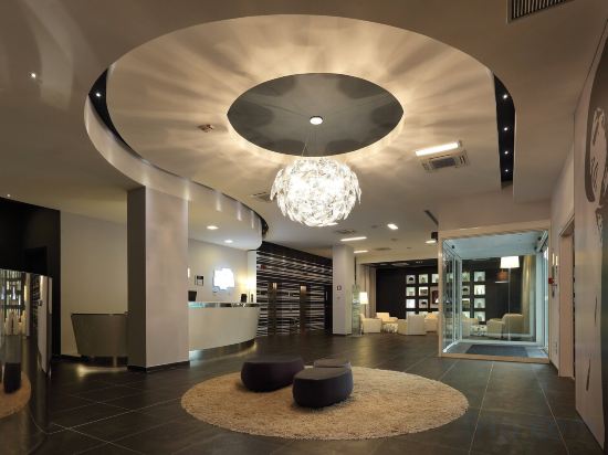 Фото Holiday Inn Milan Nord Zara, an Ihg Hotel