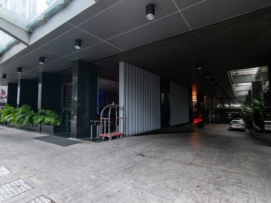 Фото Galleria 10 Hotel Bangkok by Compass Hospitality
