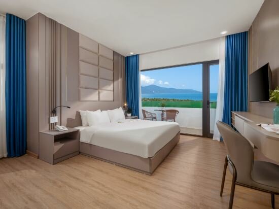 Фото Fansipan Danang Hotel