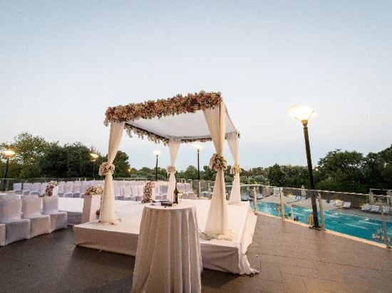 Фото Inbal Jerusalem Hotel