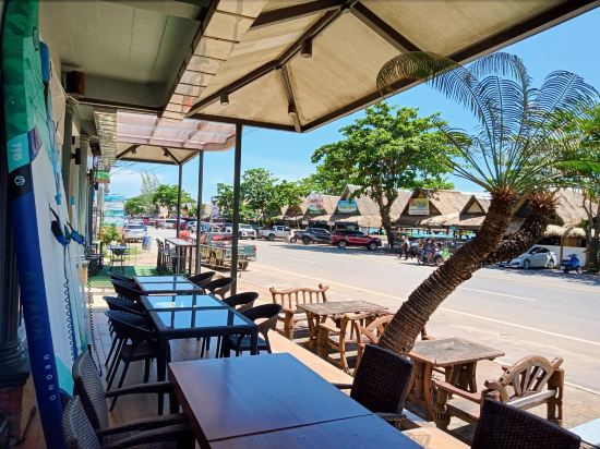 Фото Pimpimarn Beach Hotel