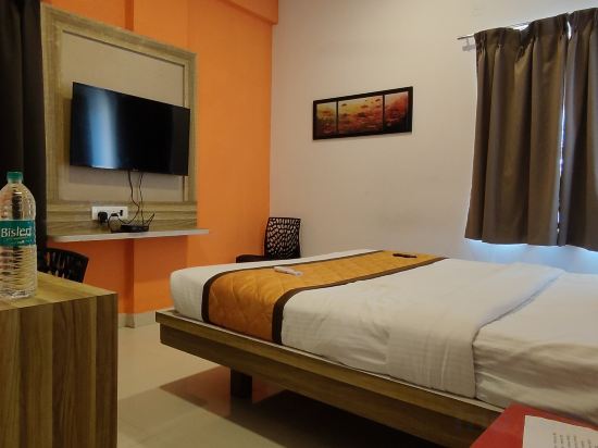 Фото Hotel Dhruv Palace Bengaluru