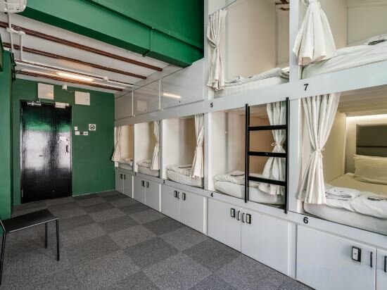 Фото Wink @ Mosque Street