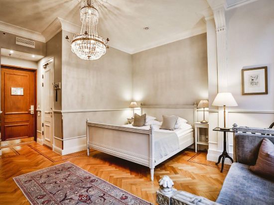 Фото The Sparrow Hotel