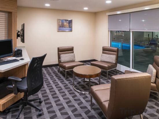 Фото TownePlace Suites by Marriott Ontario Chino Hills