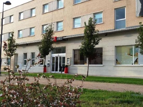 Фото Hotel ibis Madrid Getafe
