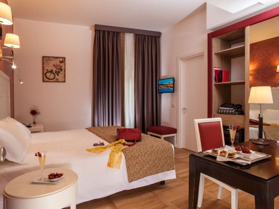 Фото Floris Hotel