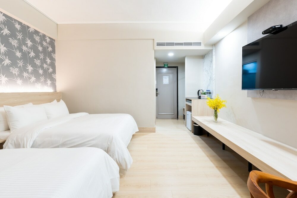 Фото Etung Hotel