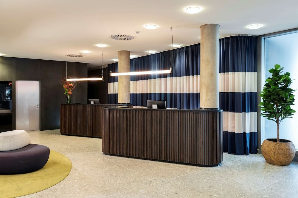 Фото Nh Köln Altstadt