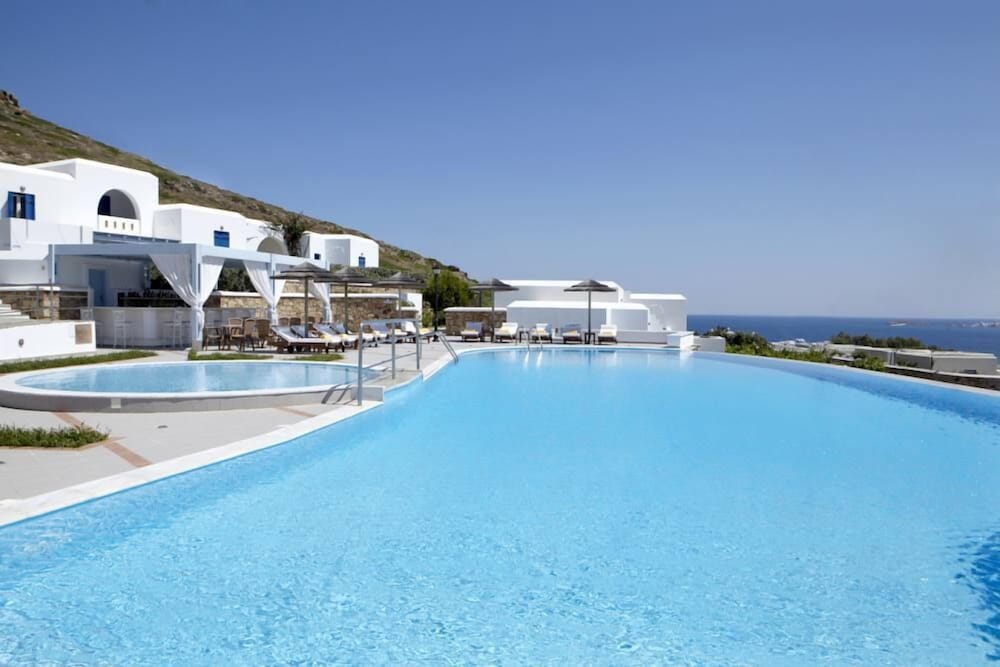 Фото Hotel Mediterranean