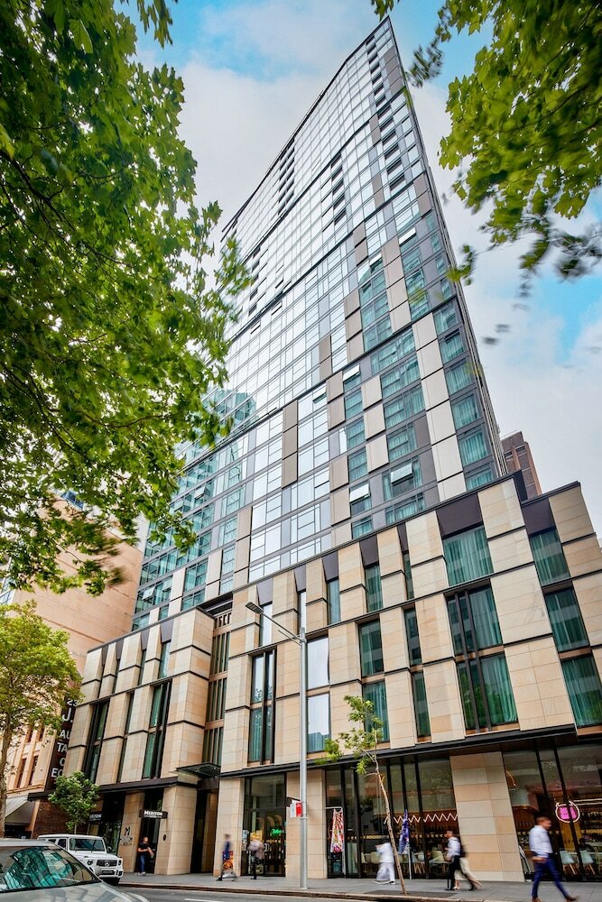 Фото Meriton Suites Sussex Street