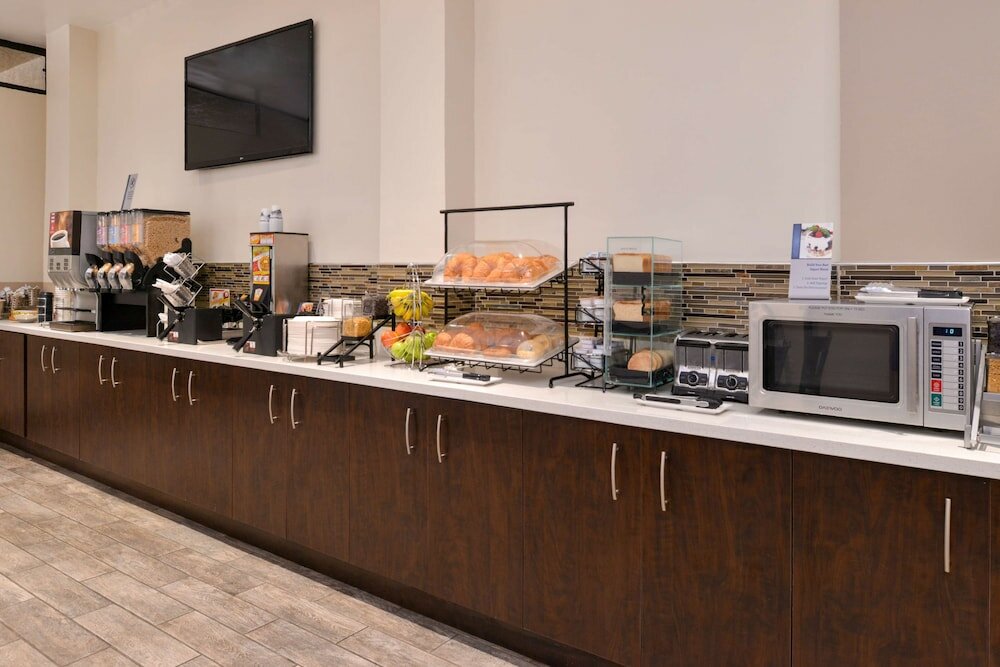 Фото Best Western Airpark Hotel-Los Angeles Lax Airport