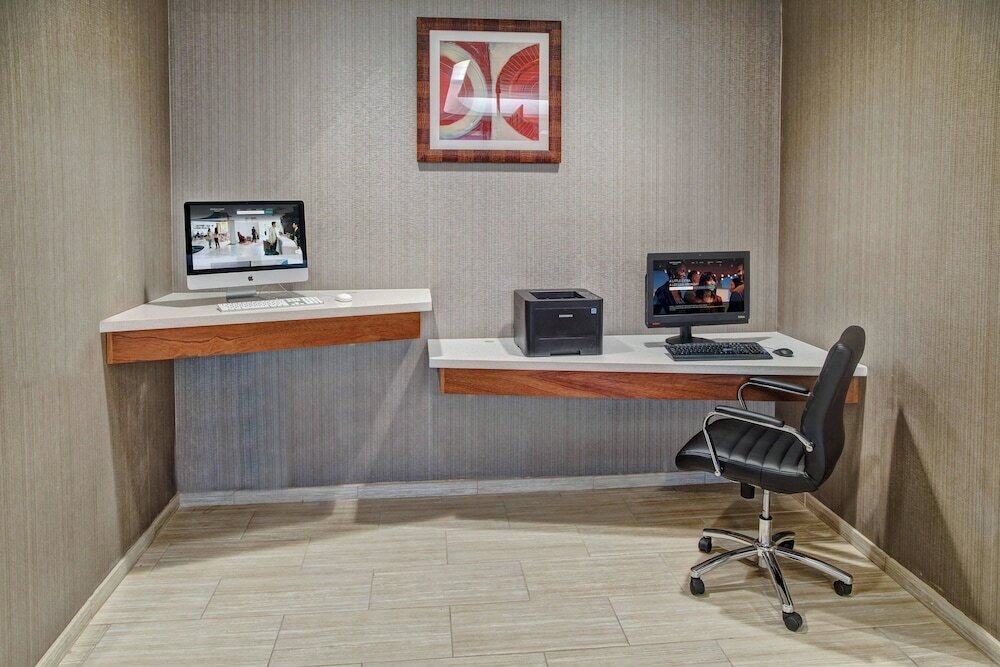 Фото Springhill Suites by Marriott Amarillo