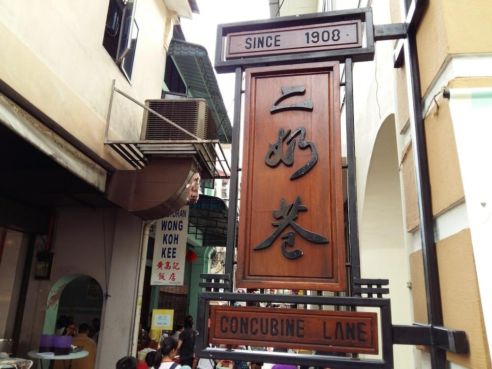 Фото Brick Box Hotel