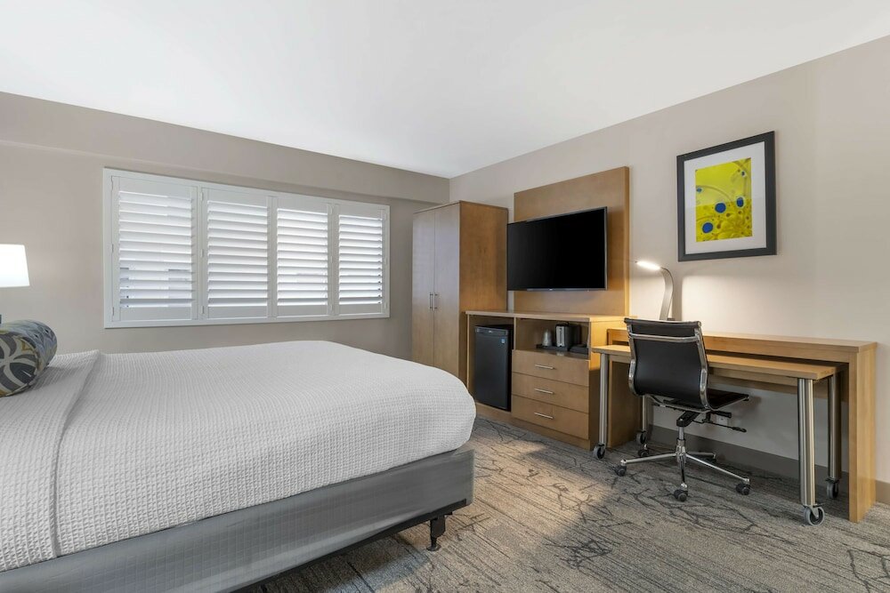 Фото Best Western Red Coach Inn