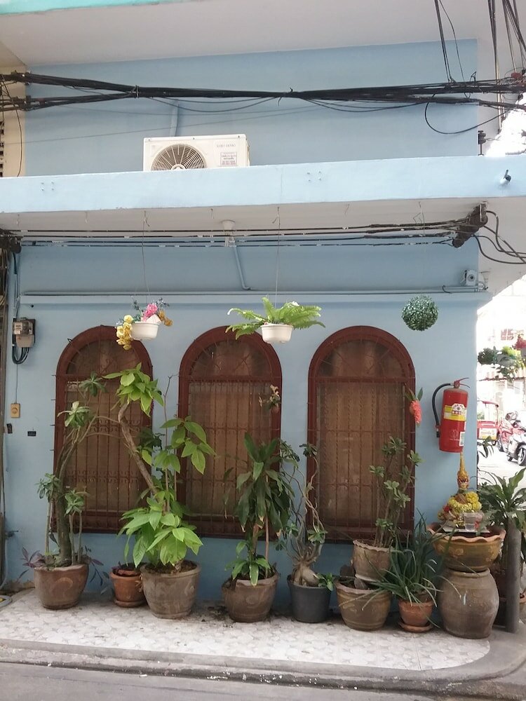 Фото Danee Hostel