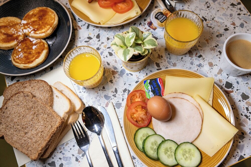 Фото Tourist Inn Budget Hotel - Hostel