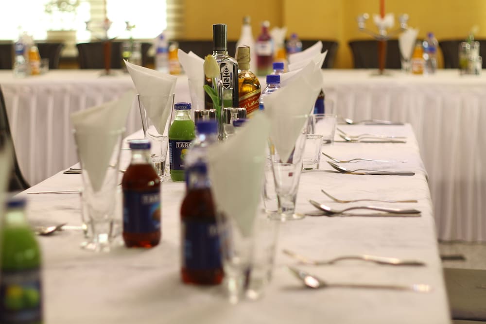 Фото New West Hotel