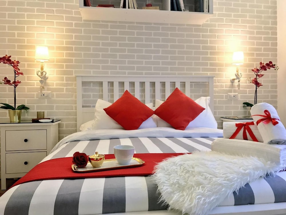 Фото Moonlight Inn Guest House